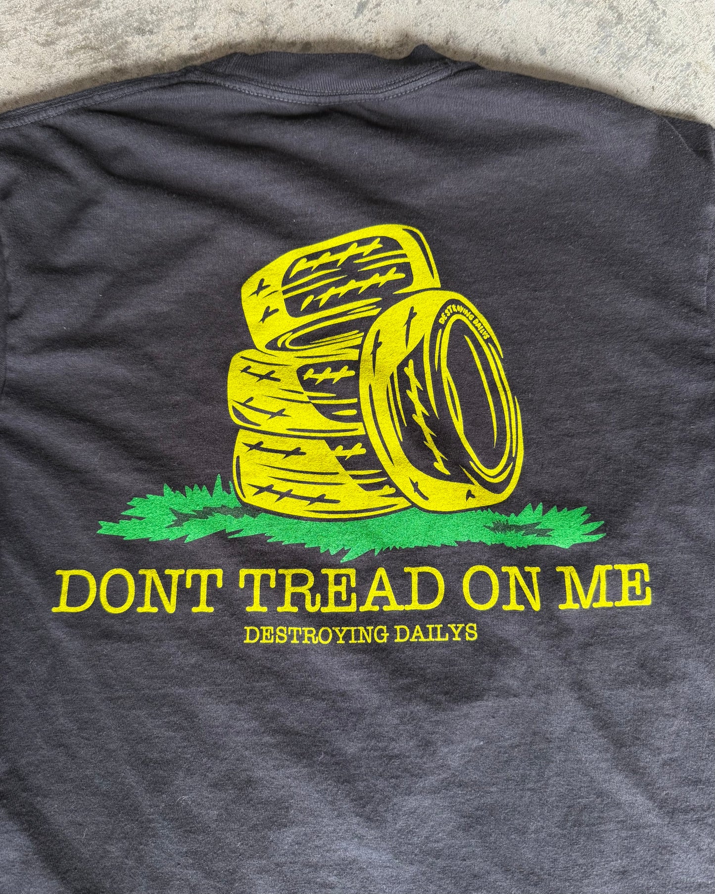 "DONT TREAD ON ME" Tee
