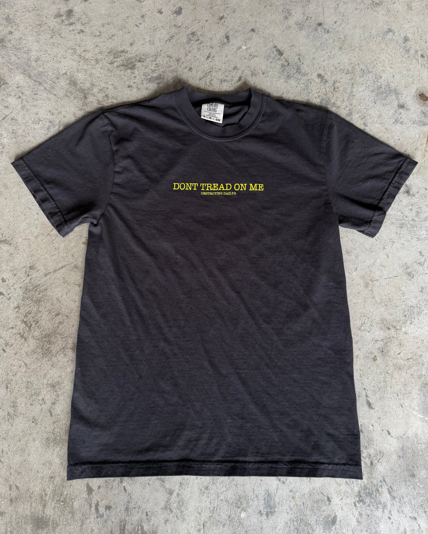 "DONT TREAD ON ME" Tee