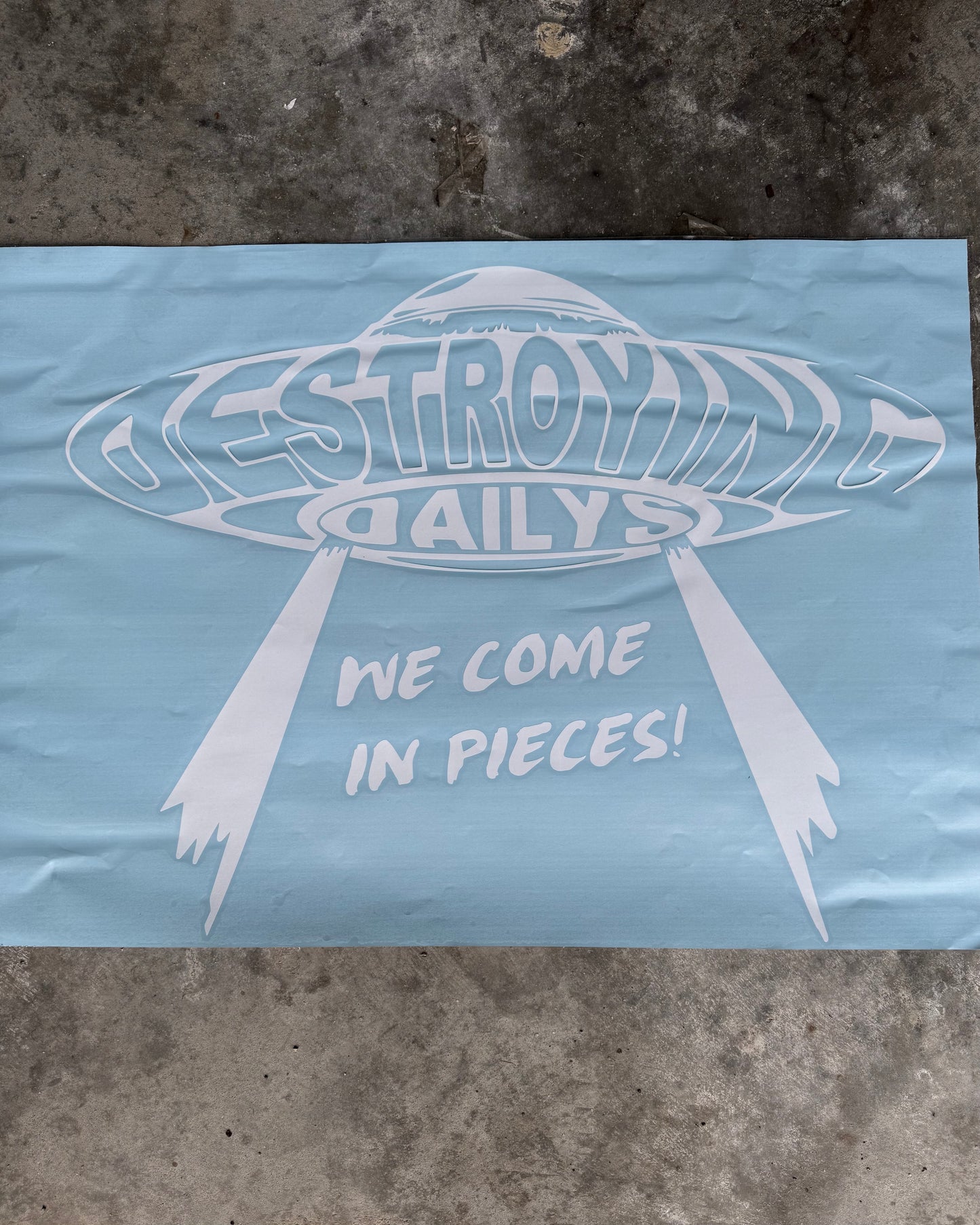 "We Come In Pieces" Banner