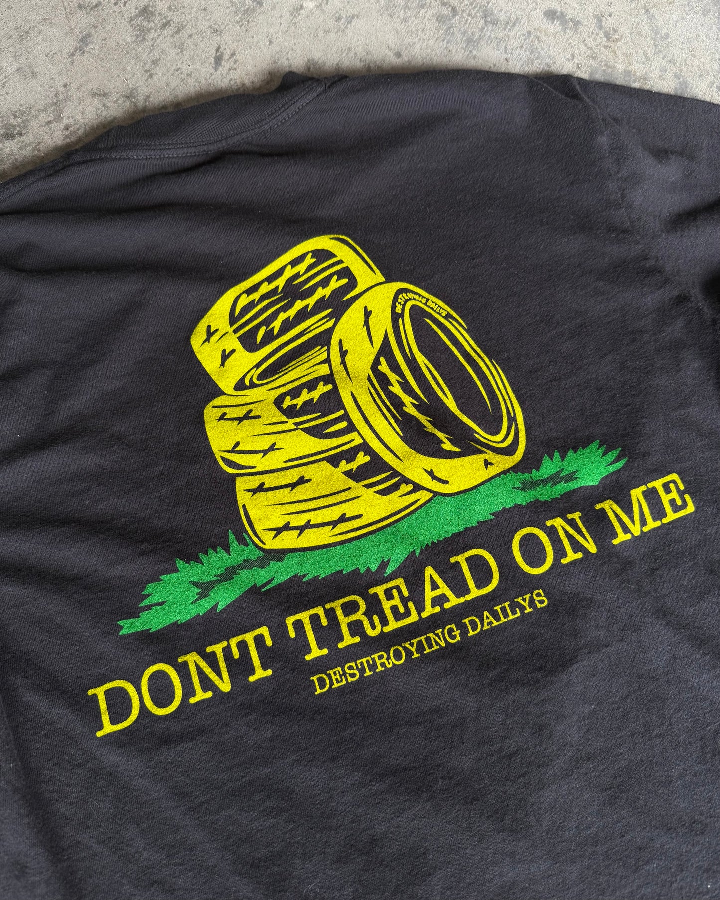 "DONT TREAD ON ME" Tee